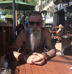 Meet your Posher, Clarence